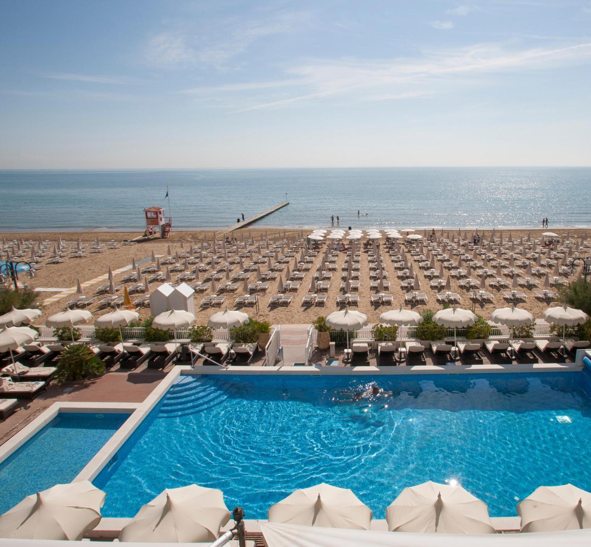 Hotel Delle Nazioni Лідо-ді-Єзоло Екстер'єр фото